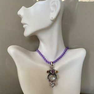 Stunning genuine silver and crystal pendand